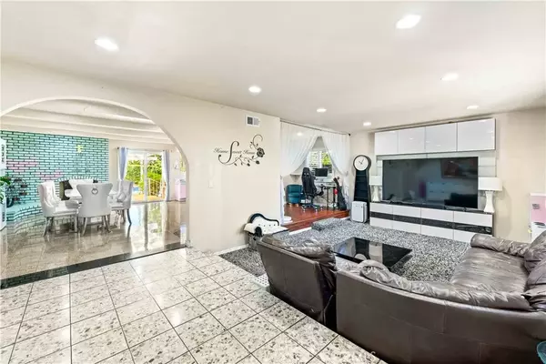 Rowland Heights, CA 91748,2353 Almeza