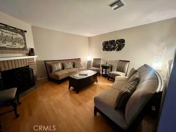 15654 Hillview #18, Granada Hills, CA 91344