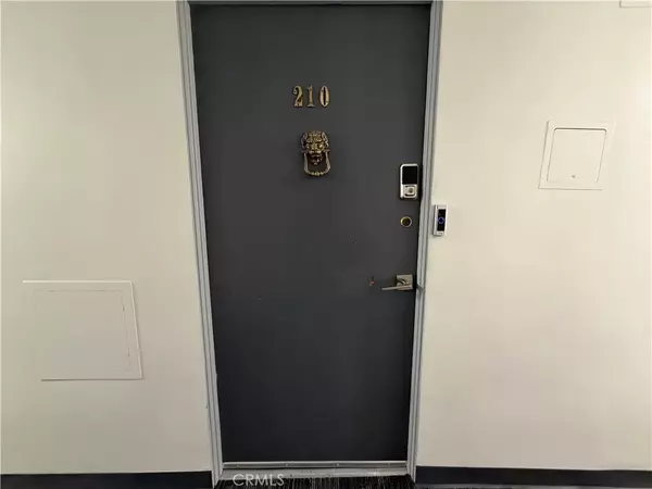 Long Beach, CA 90802,100 Atlantic Avenue #210