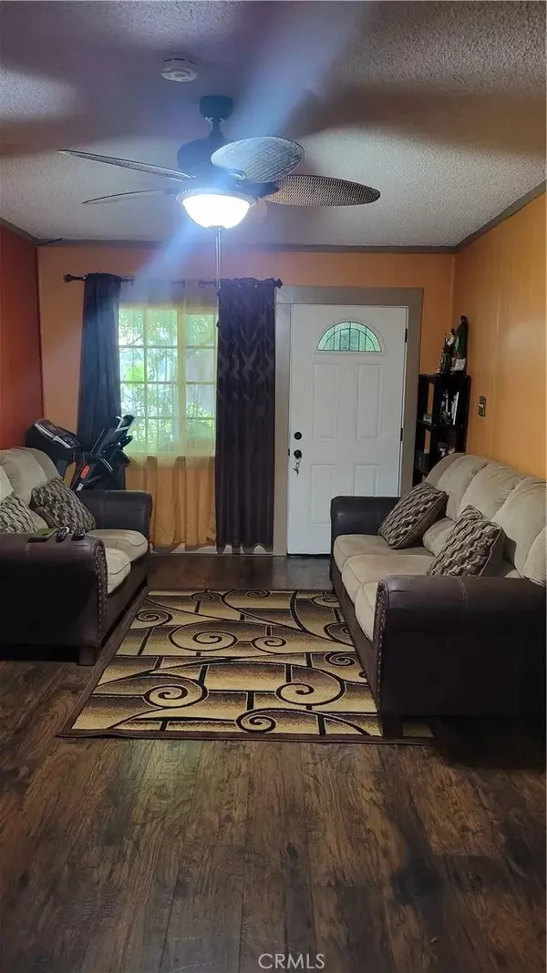 South Gate, CA 90280,8600 S Gate