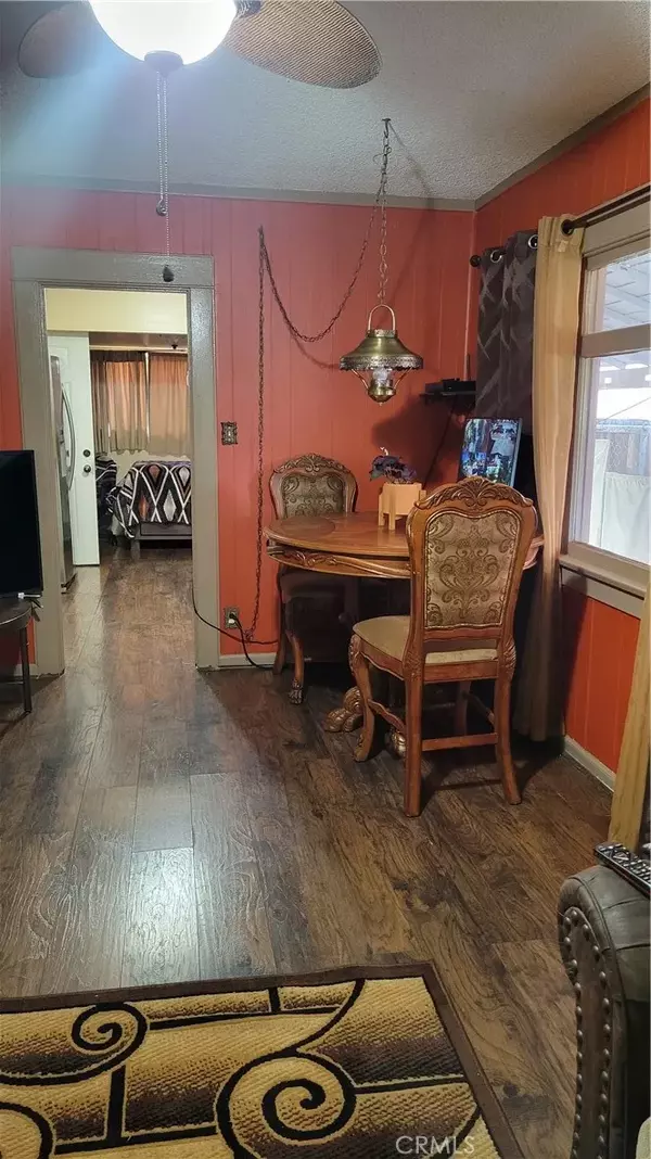 South Gate, CA 90280,8600 S Gate