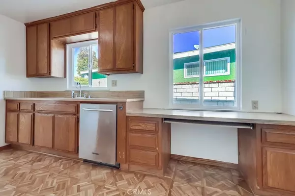 La Habra, CA 90631,240 Oakland Dr