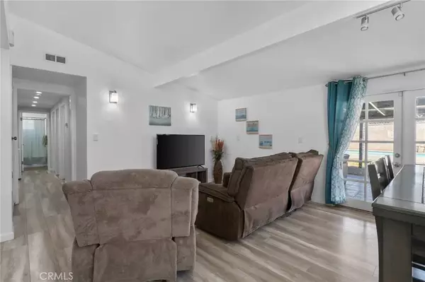 Covina, CA 91722,217 W Alcross Street