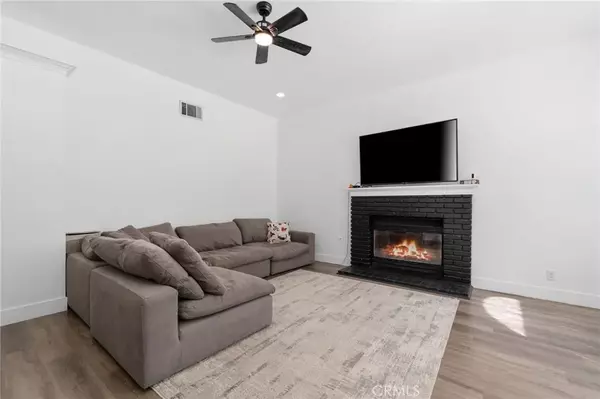 Palmdale, CA 93552,4225 Saddleback Road