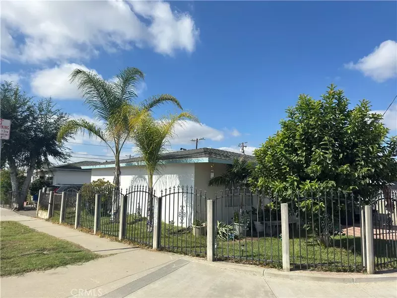 1949 Fruitvale, El Monte, CA 91733