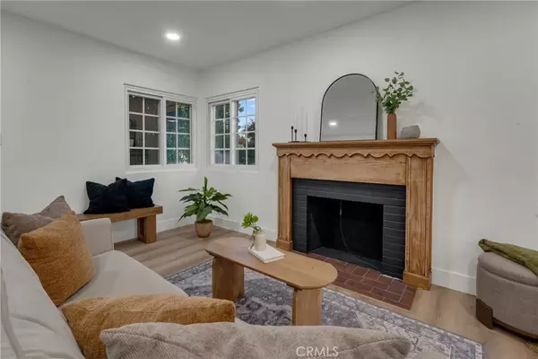 Burbank, CA 91505,1741 N Rose