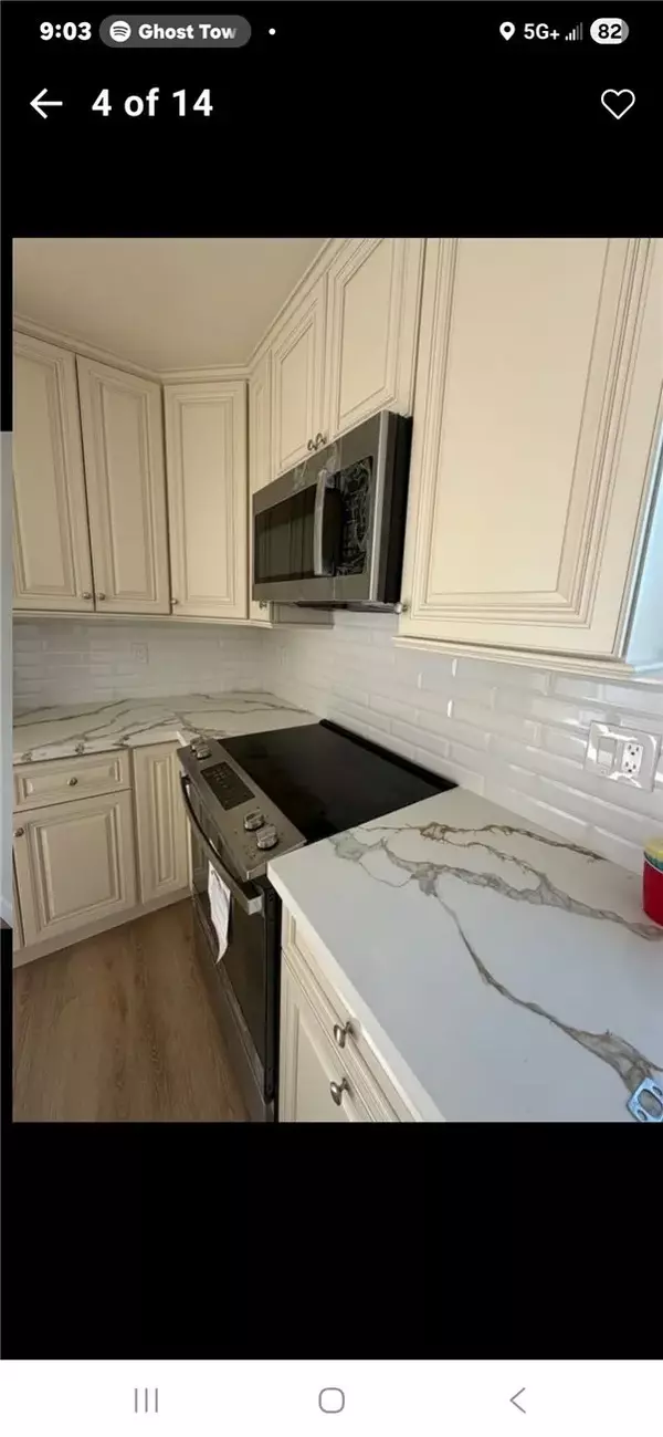 Los Alamitos, CA 90720,4397 Green