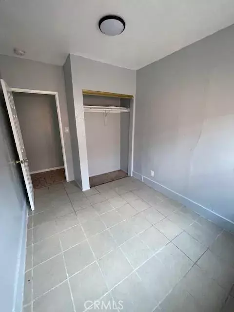 Los Angeles, CA 90011,288 E 43rd