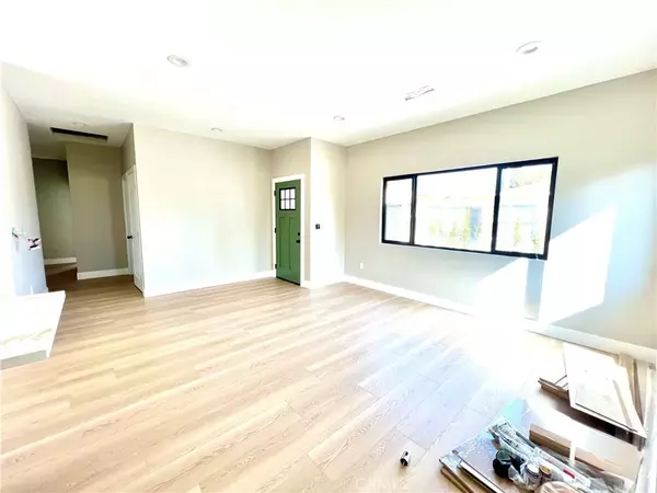 La Habra, CA 90631,521 El Rancho Drive #3