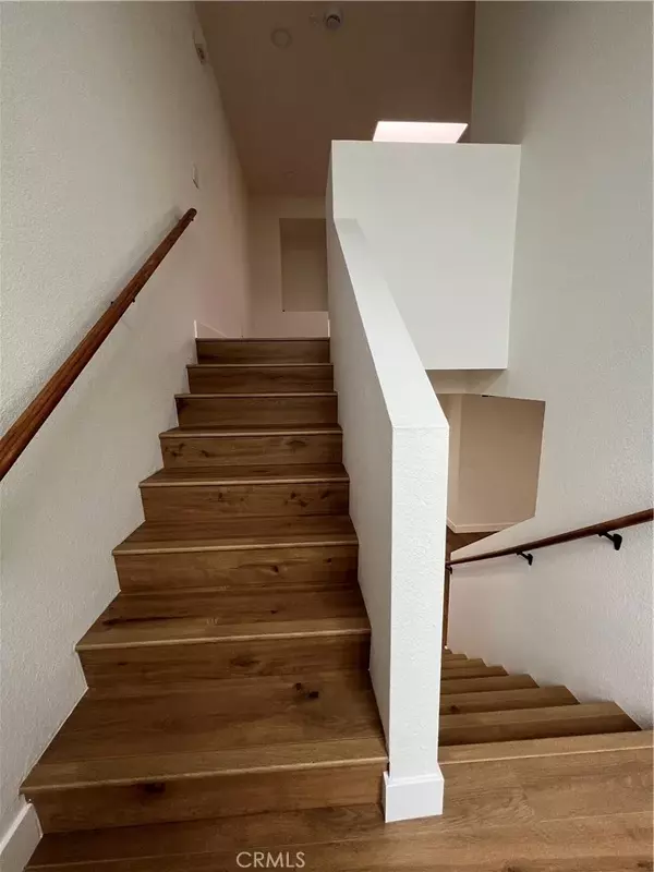 Long Beach, CA 90805,1731 E 68th