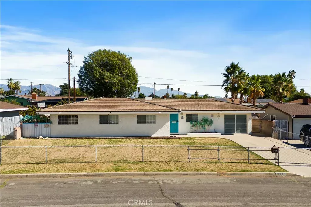 Rialto, CA 92376,979 N Gardena