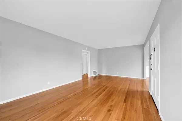 Los Angeles, CA 90045,8301 Reading Avenue