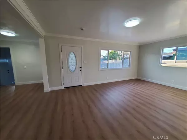 Compton, CA 90222,1925 E 130th