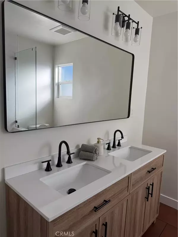 Los Angeles, CA 90044,715 W 104th St