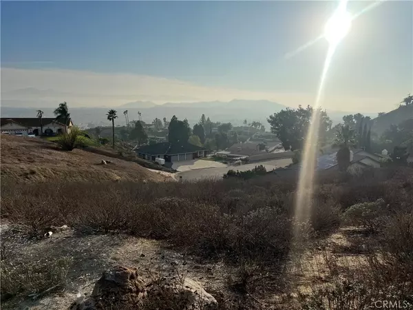 8385 Indian Knolls, Jurupa Valley, CA 92509