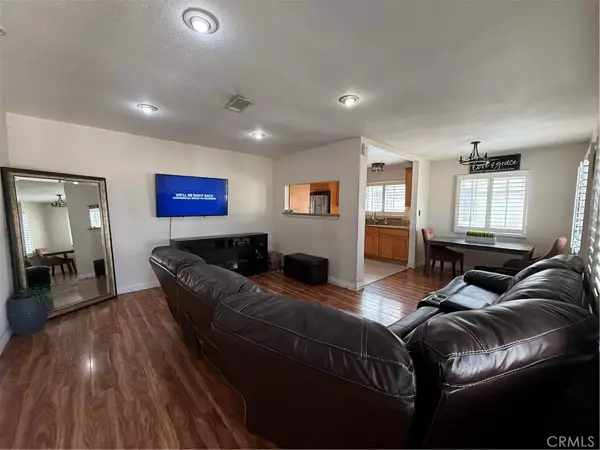 Compton, CA 90222,1418 W 134th