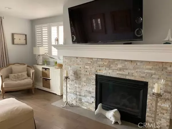 Long Beach, CA 90803,122 Roycroft Avenue #C