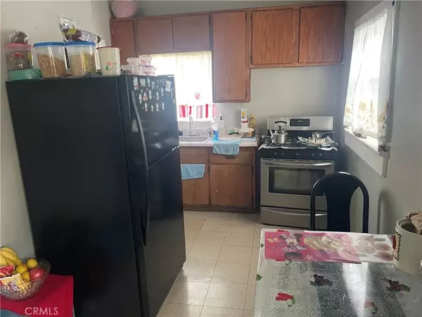 Los Angeles, CA 90011,317 E 36th Street