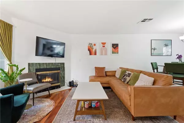 Glendale, CA 91206,618 N Howard #122