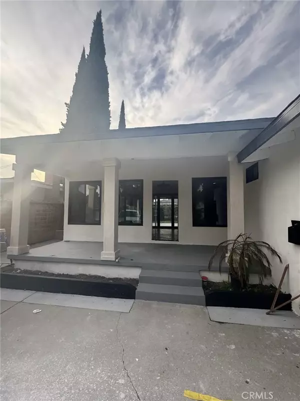 Long Beach, CA 90815,2715 Petaluma Avenue