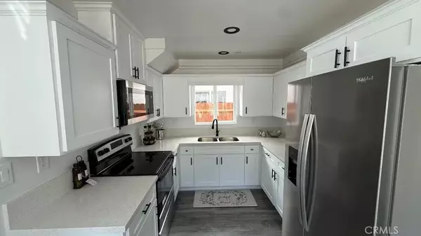 Los Angeles, CA 90002,9412 Wilmington Avenue