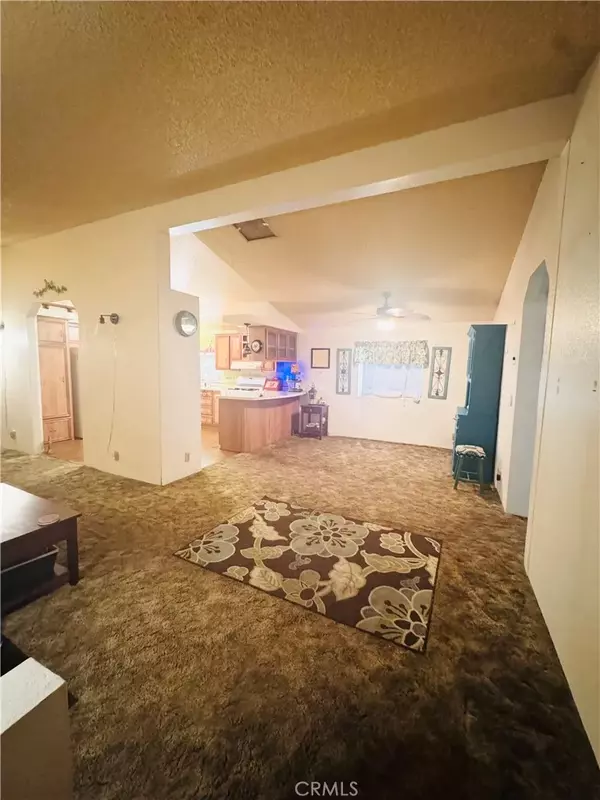 Fontana, CA 92335,8191 Calabash #38