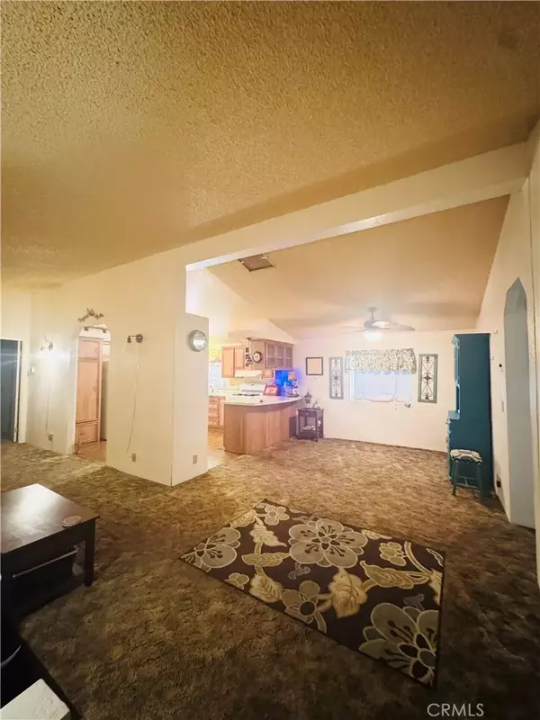 Fontana, CA 92335,8191 Calabash #38