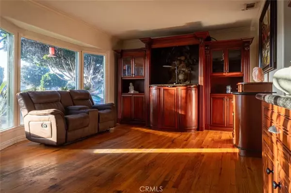 Lakewood, CA 90713,5606 Bellflower