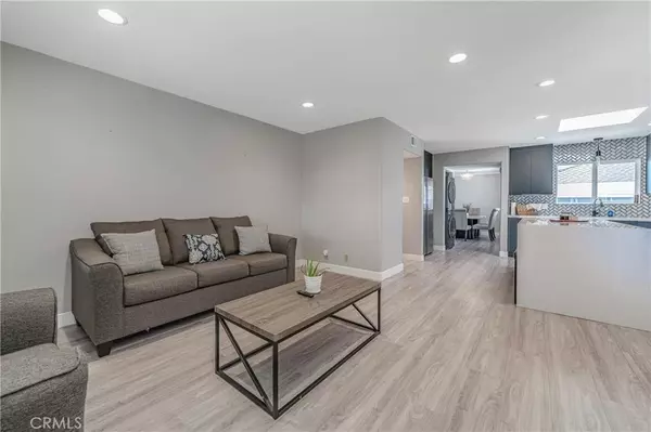 Long Beach, CA 90808,4839 Premiere