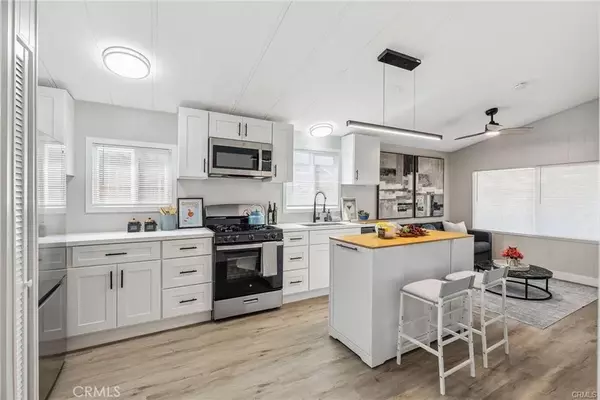 Fullerton, CA 92833,1850 W ORANGETHORPE AVE #25