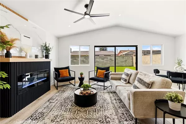 Compton, CA 90220,530 W Cypress