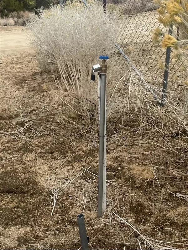 Llano, CA 93544,0 Y8/VIC VAC