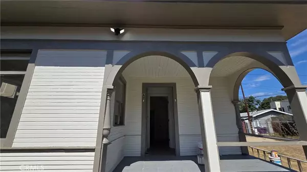 Long Beach, CA 90813,975 N Park #A