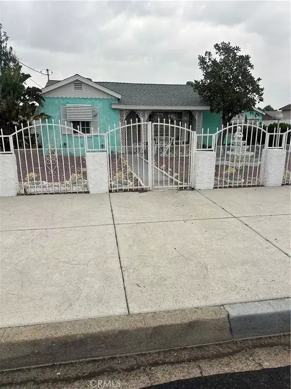 Fontana, CA 92335,14828 Rosemary Drive