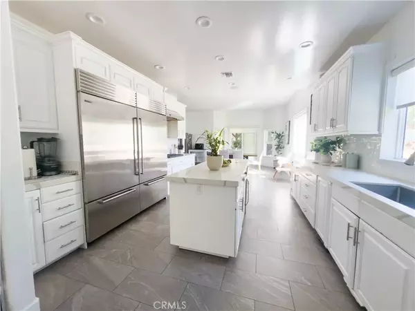 Downey, CA 90240,9069 Gallatin