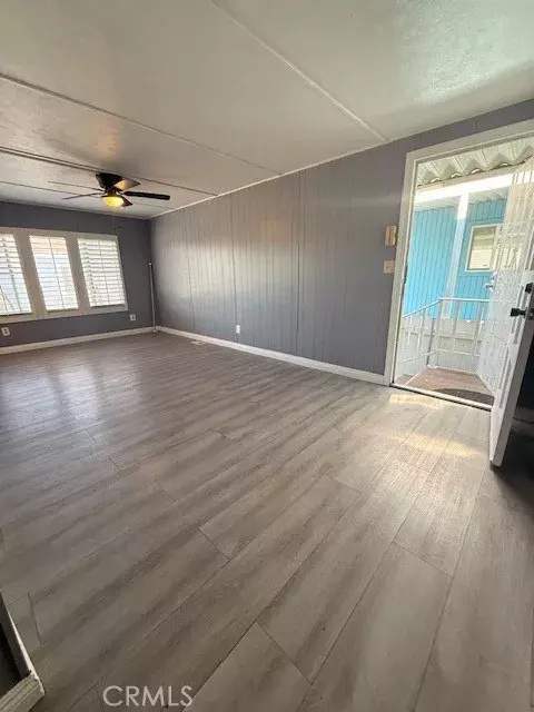 Covina, CA 91724,716 N Grand Ave #J4