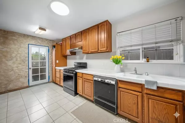 Granada Hills, CA 91344,16738 Index