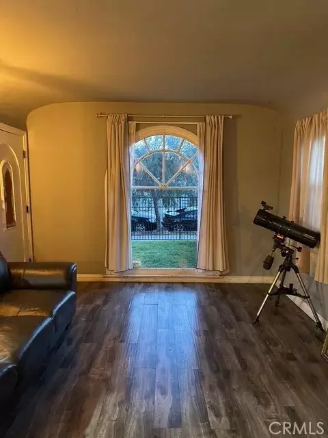 Los Angeles, CA 90002,807 E 106th