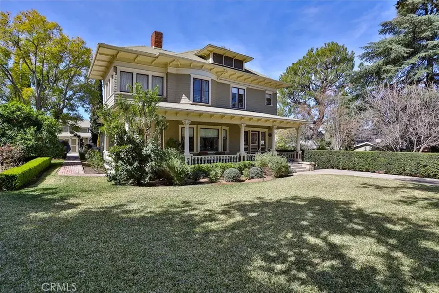 924 S Center Street, Redlands, CA 92373