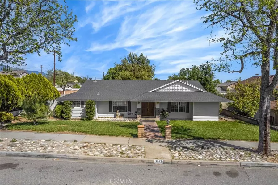 1582 N San Antonio Avenue, Upland, CA 91786