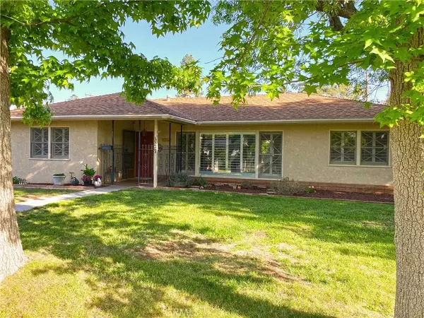 1127 Cedar Avenue, Redlands, CA 92373