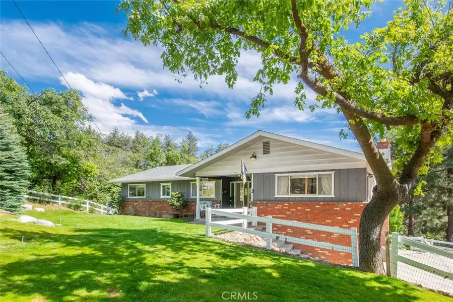 39389 Clearwater Drive, Oak Glen, CA 92399