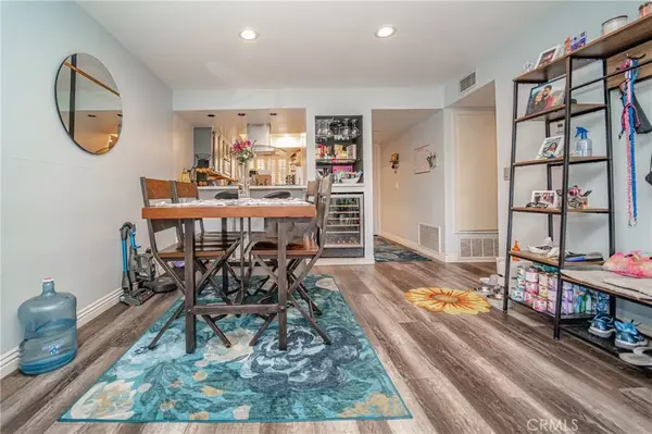 Long Beach, CA 90813,403 W 7th Street #208