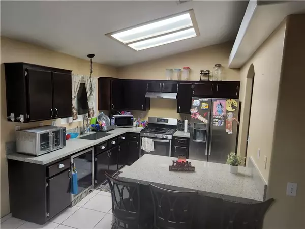 Fontana, CA 92335,14845 Hibiscus Ave. Avenue