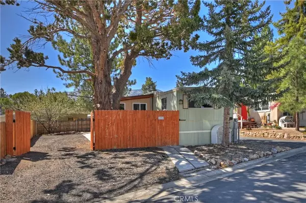 391 Montclair #243, Big Bear City, CA 92314