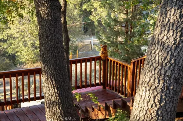 Fawnskin, CA 92333,1127 Crags Lane