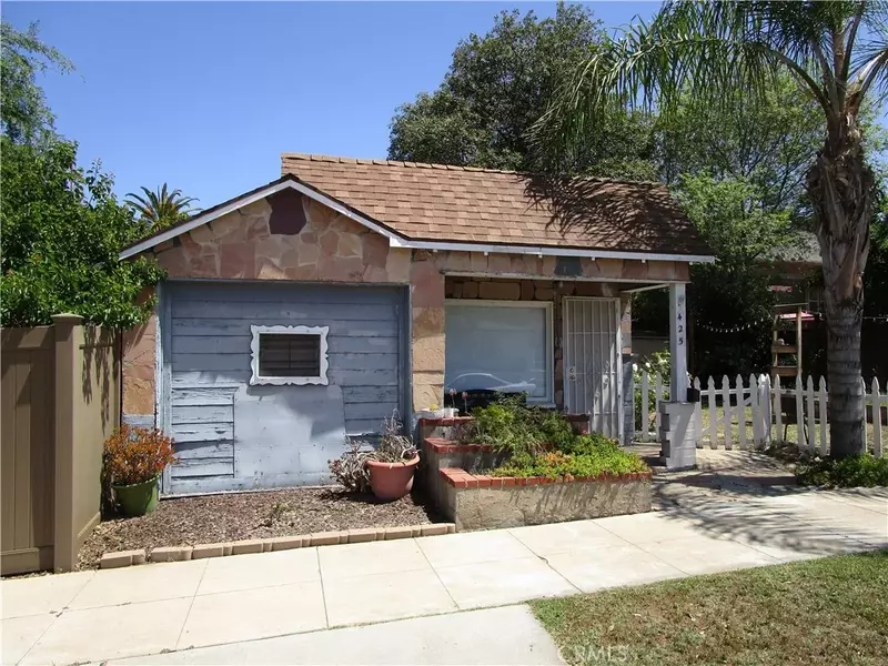 424 Grant Street, Redlands, CA 92373