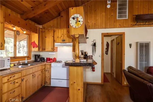 Big Bear Lake, CA 92315,42919 Encino Road