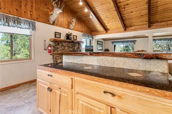 Big Bear Lake, CA 92315,41625 Thrush Court