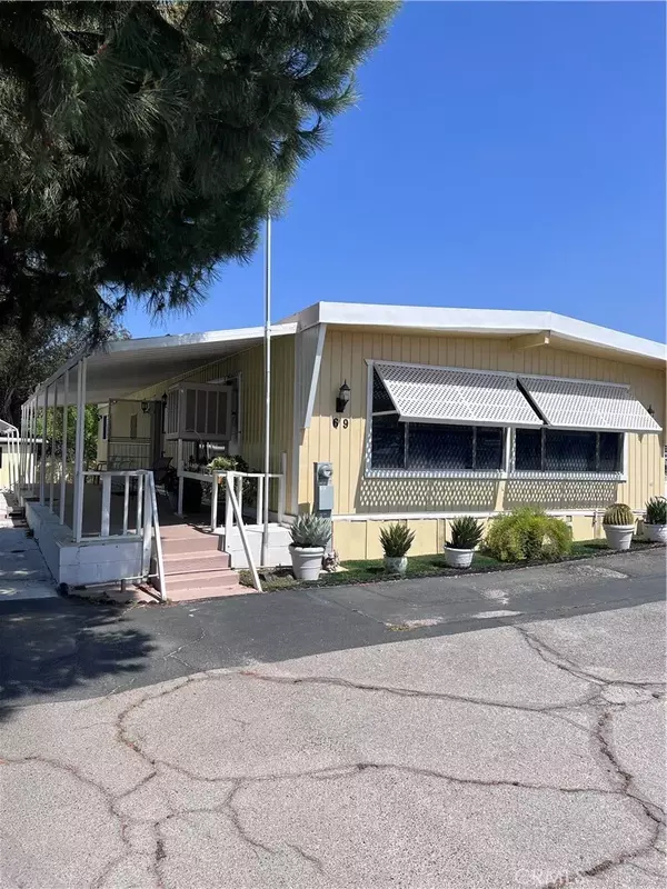 12995 6th #69, Yucaipa, CA 92399